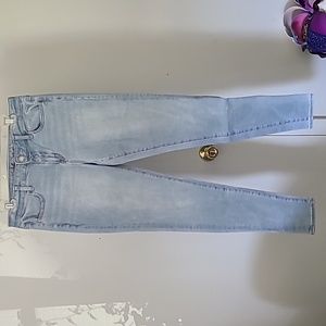 Never worn! American Eagle Jegging